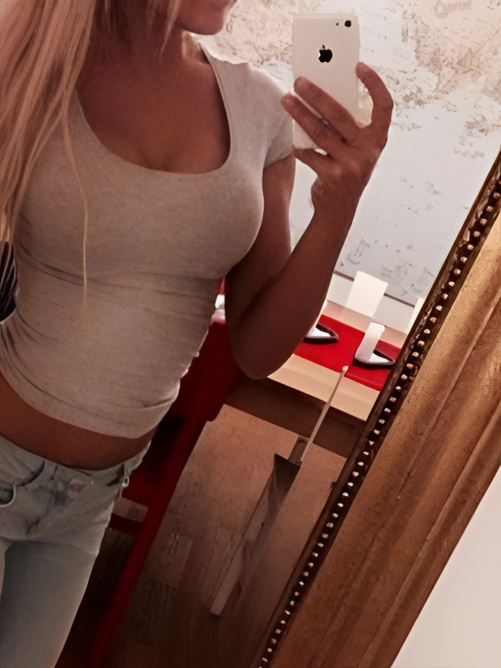 Юлия привлекальеная девушка из Барабаш цена от 5000 руб