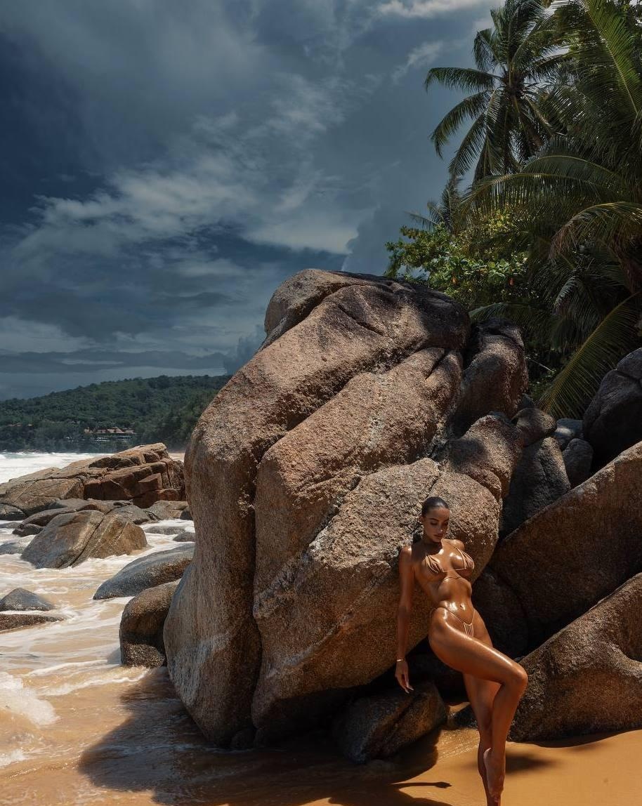 Марьяна привлекальеная девушка из Барабаш цена от 7000 руб