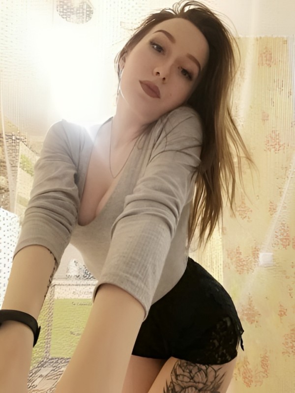 Беатриса привлекательная девушка из Барабаш цена от 10000 руб