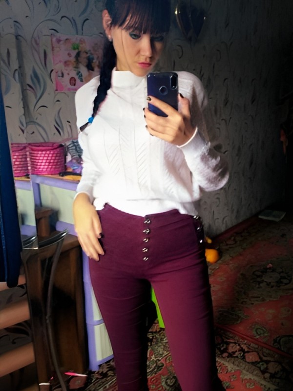 Стефания привлекательная девушка из Барабаш цена от 10000 руб