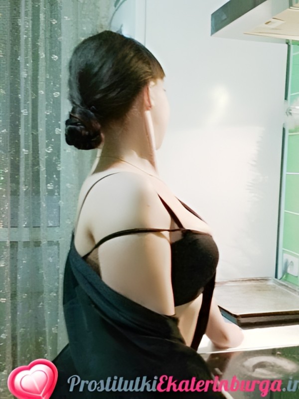 Услада привлекательная девушка из Барабаш цена от 3000 руб