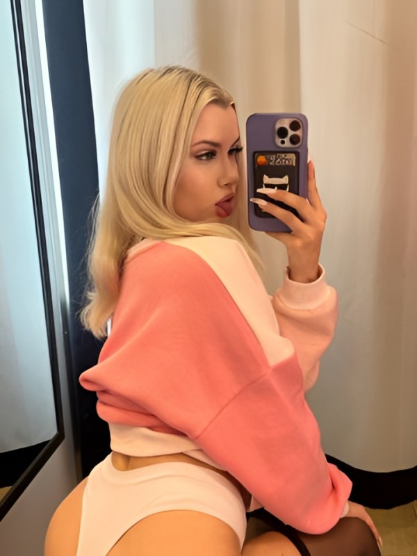 Устинья привлекательная девушка из Барабаш цена от 10000 руб